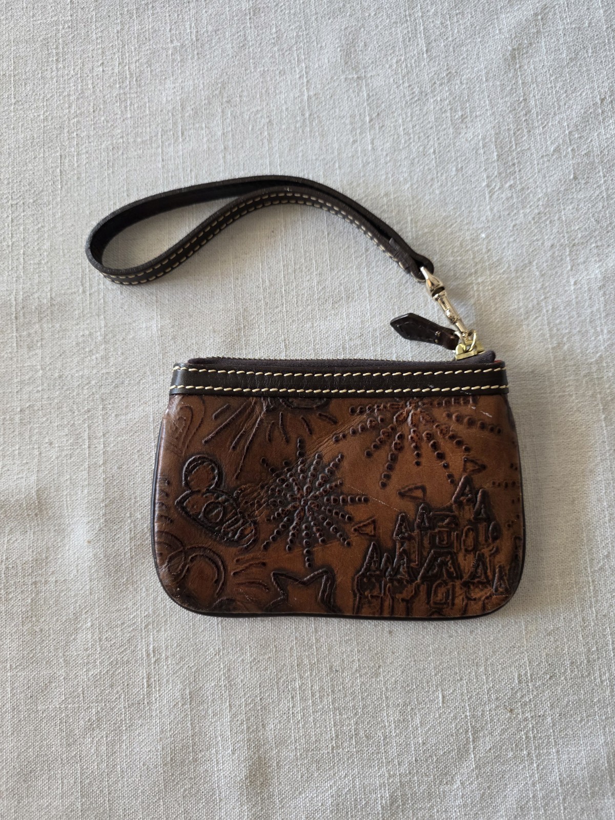 Dooney & Bourke Disney Sketch Medium Brown Leather Wristlet Red Lining Disney