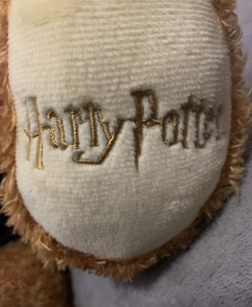 Universal Studios Exclusive Harry Potter Gryffindor Quidditch Teddy Bear Plush
