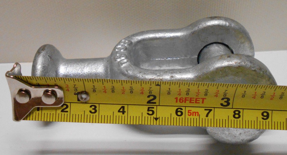 Ball Clevis BC30 For use with class 52-3 & 52-5 insulators