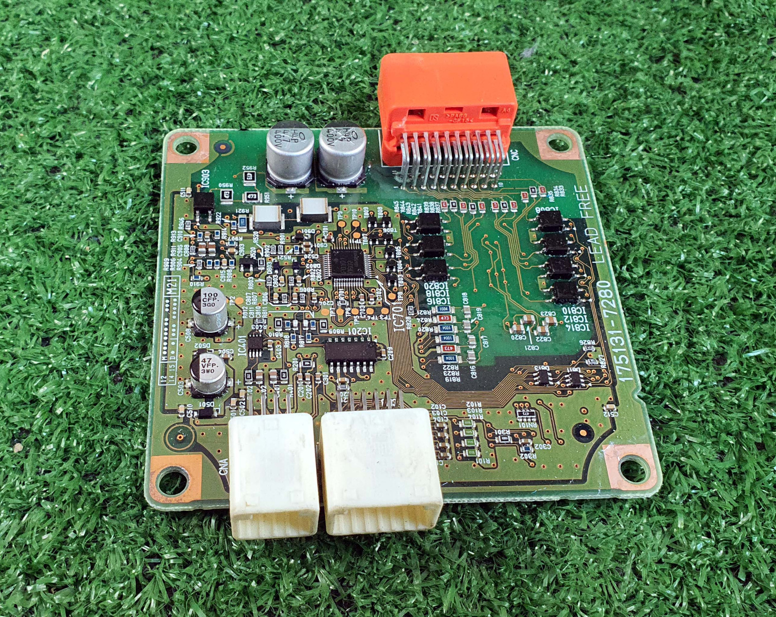 Toyota Prius Hybrid 2011-2015 Bettery Voltage Sensor Control module 89892-47080