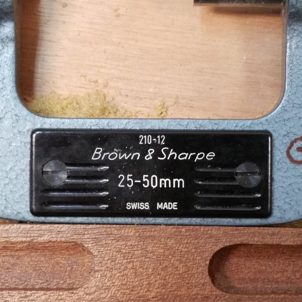 Brown & Sharpe 210-12, 25-50mm, Thread Micrometer Without Tips - USED