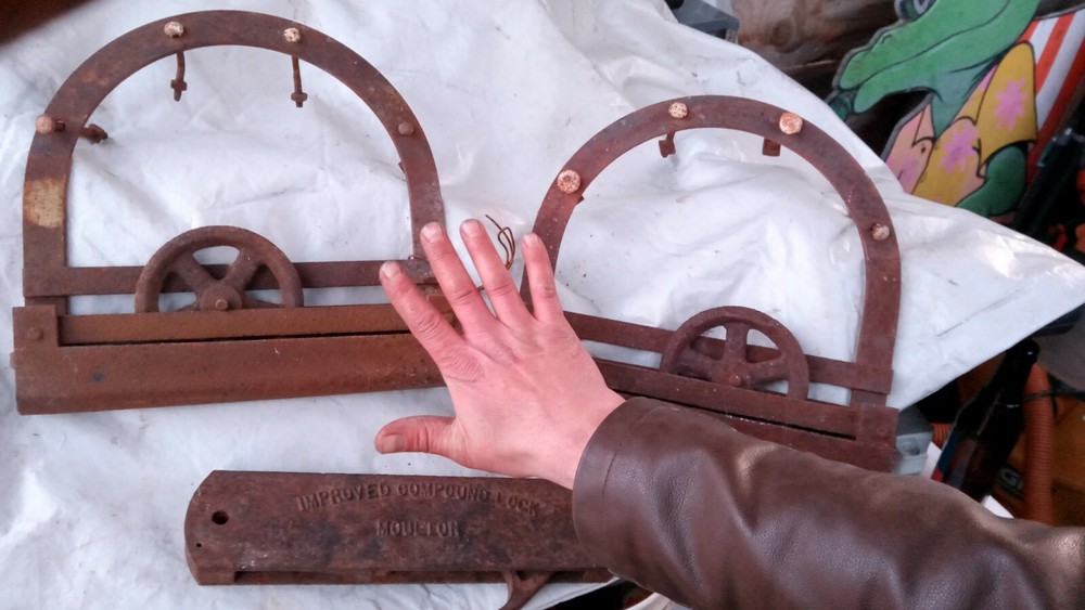 Antique barn door rollers
