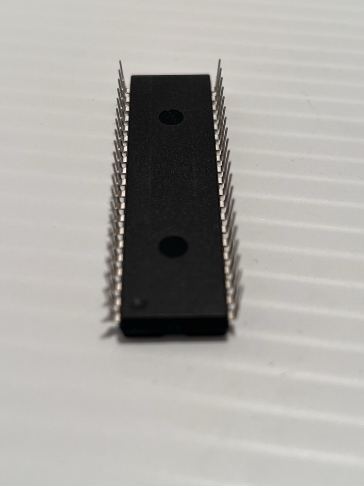 OKI M82C55A-2 (6422B59) Programmable Peripheral Interface Chip (X)