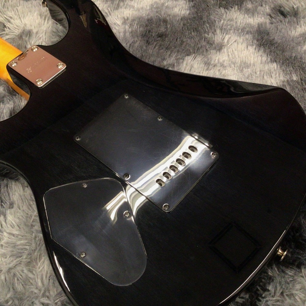 YAMAHA PACIFICA612V FM TBL (Translucent Black)