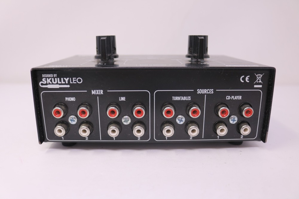 Magma Switchbox V2 Digital DJ Switcher Skully Leo