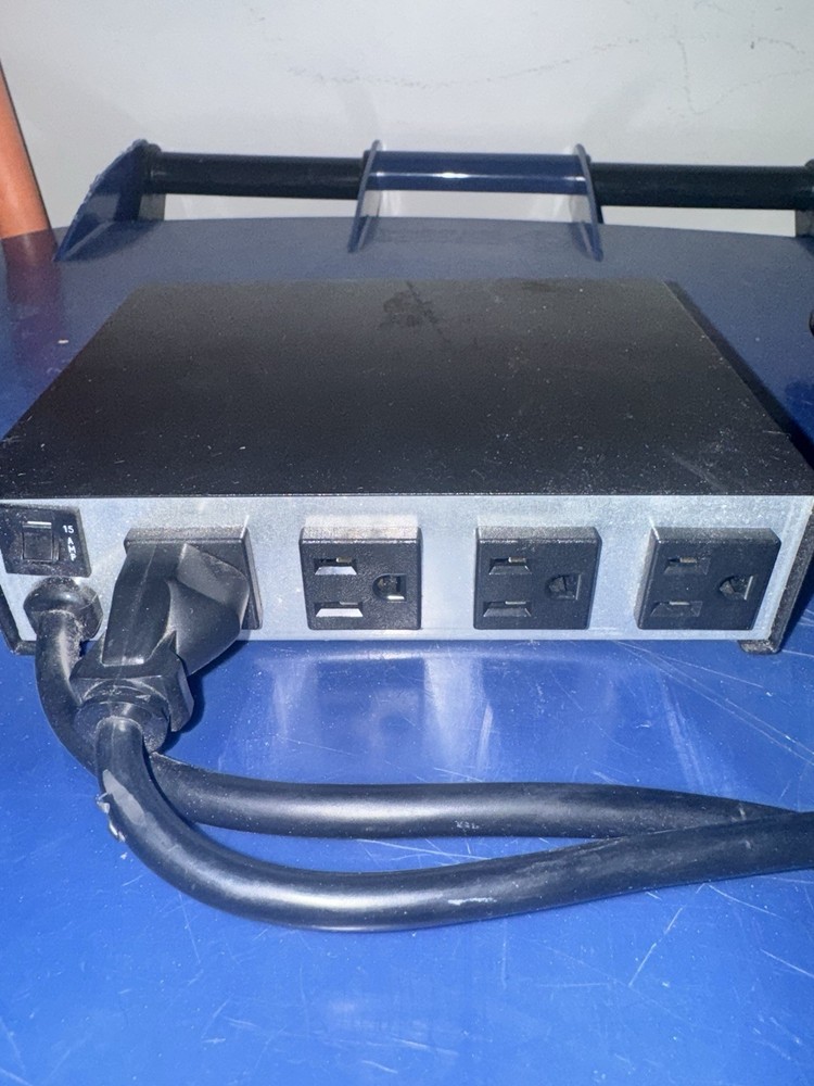 ONEAC FilterOne Pro Audio Power Conditioner 120V 4 Outlets Tabletop