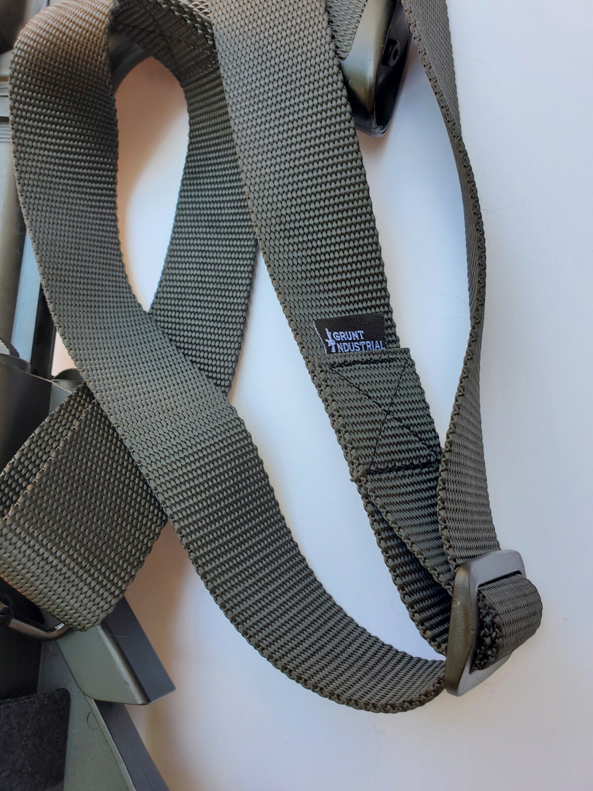 1.5" Wide 2-point Metal Snaps BLACK Sling for Rifle/Airsoft with Free Carabiner!