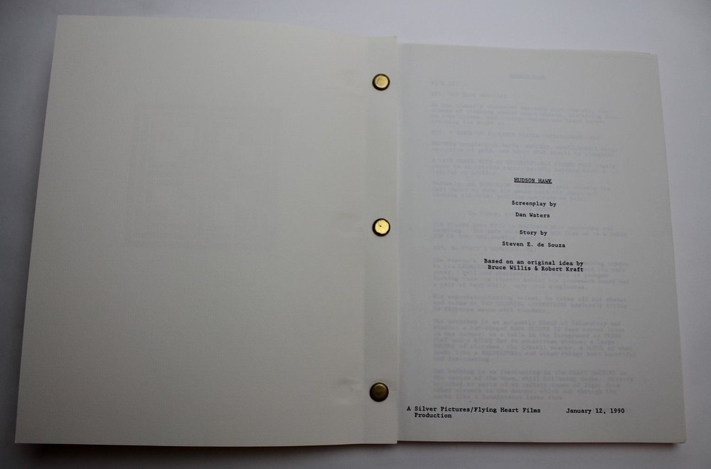 Hudson Hawk / Daniel Waters 1990 Movie Script Screenplay, Bruce Willis action