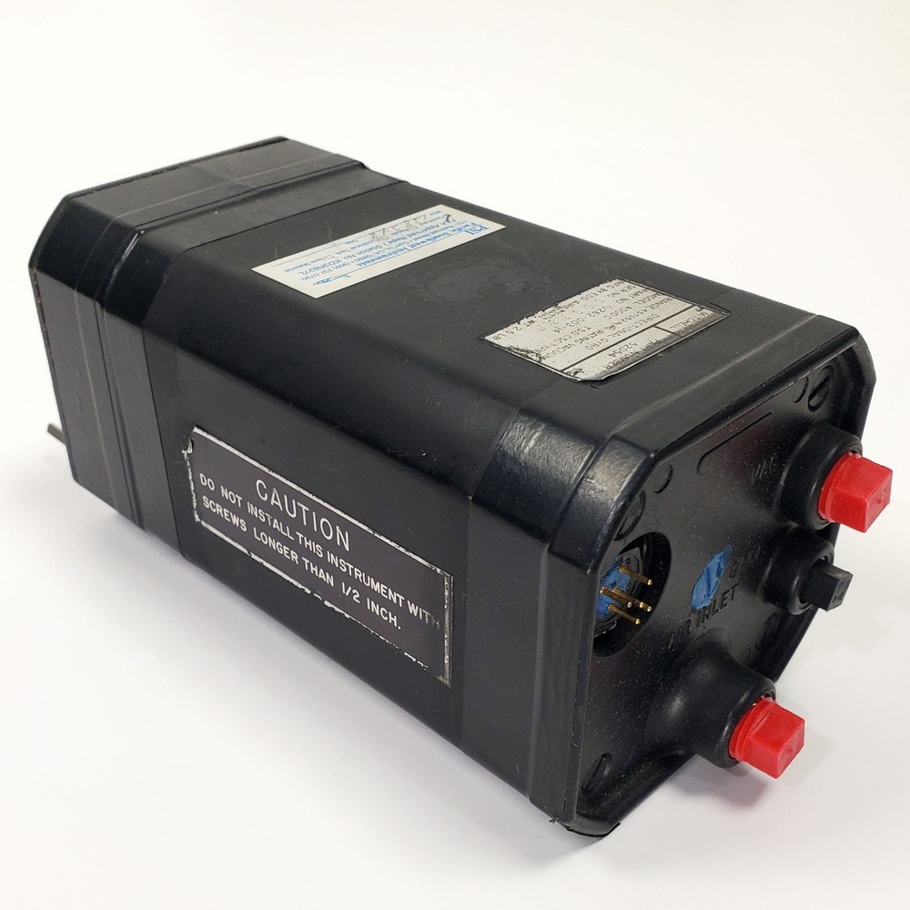 NEEDS OVERHAUL Edo-Aire Directional Gyro 4000C P/N 1U262-003-14 - Missing Knobs