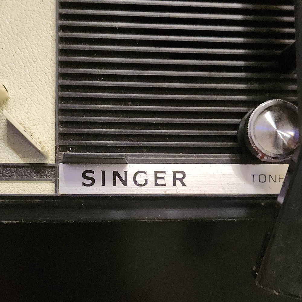 SINGER Vintage Portable Record Player with Tone Control