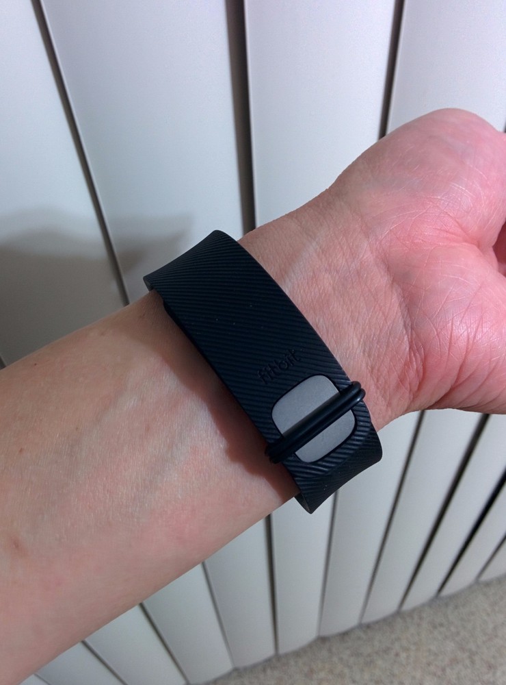 "Garmin Vivofit 2" Clasp Problem Fix - Secure & Keep your Band (2 bands)