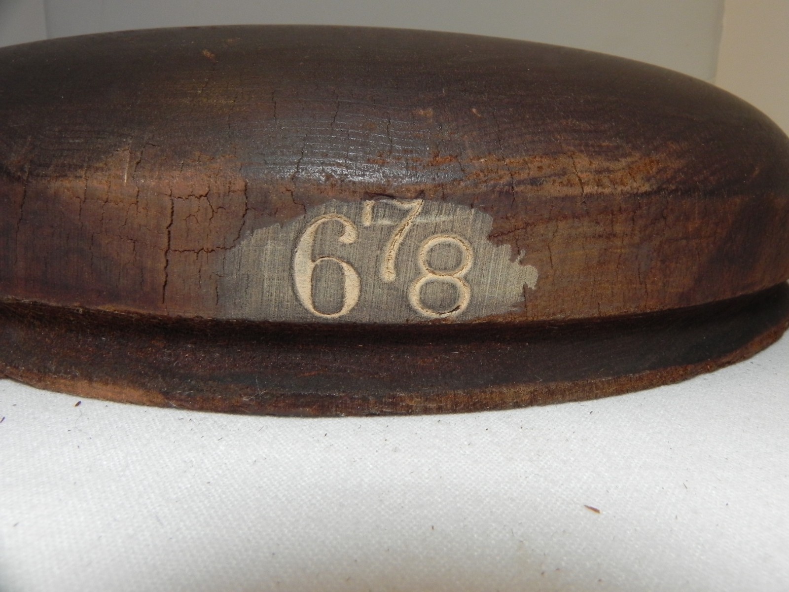Vintage Wooden Millinery Hat Brim Mold.