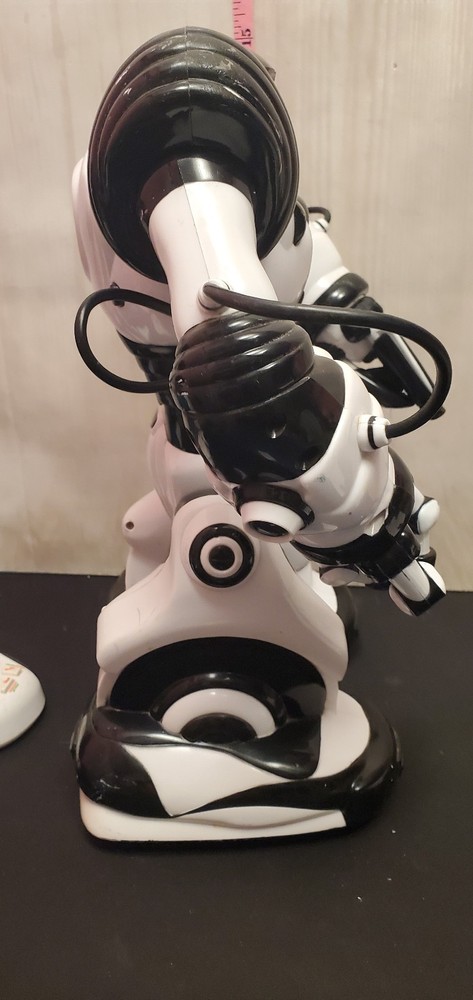 Wowwee Robosapien Remote Control robot READ