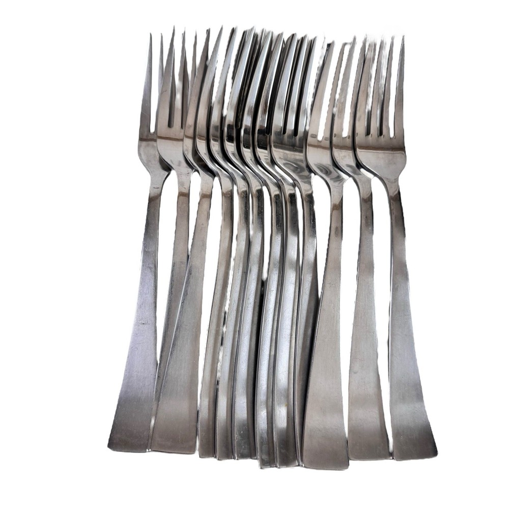 73 Piece Set Wallace Oasis Flatware 18/0 Stainless