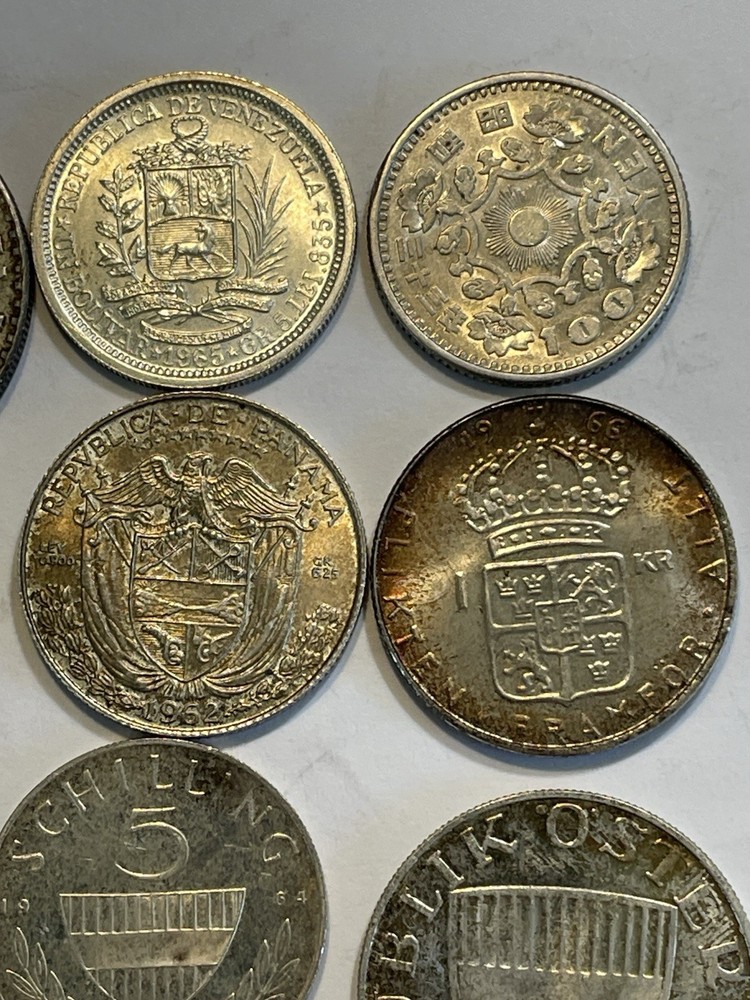 World Silver Coins - Lot 9