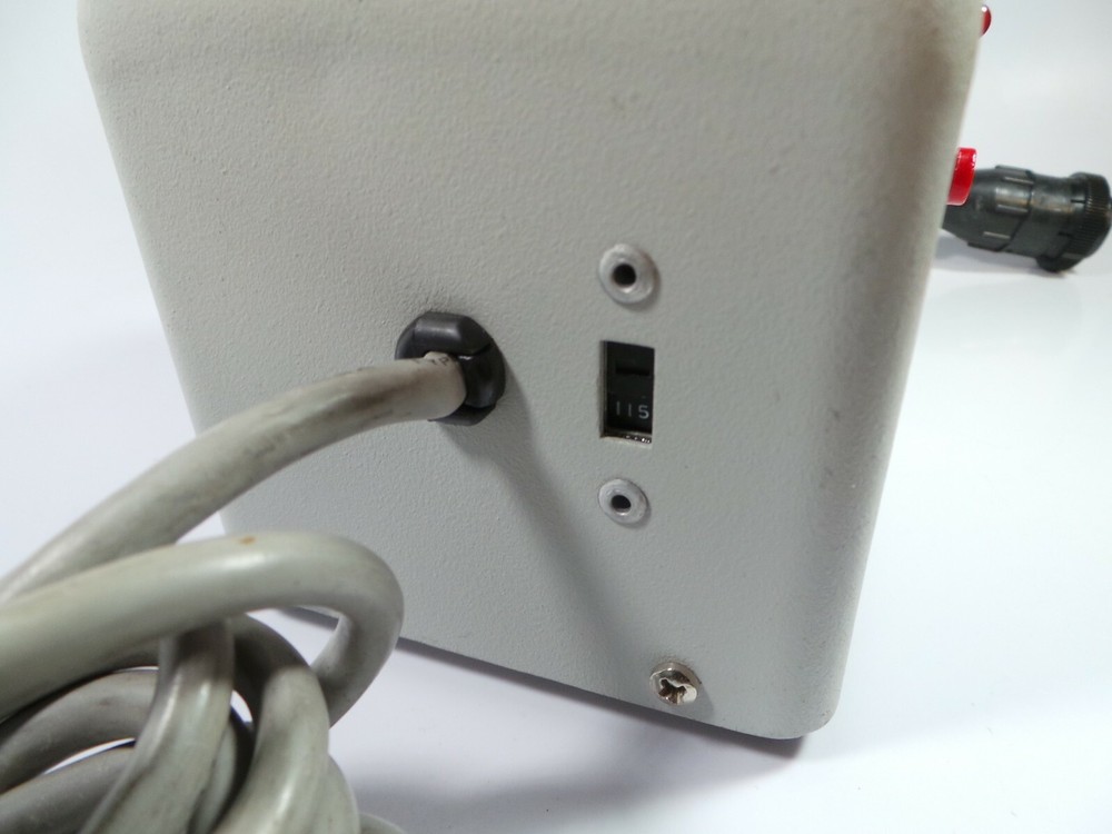 Norman Stage Studio Camera Light Power Supply for 200B portable battery pack