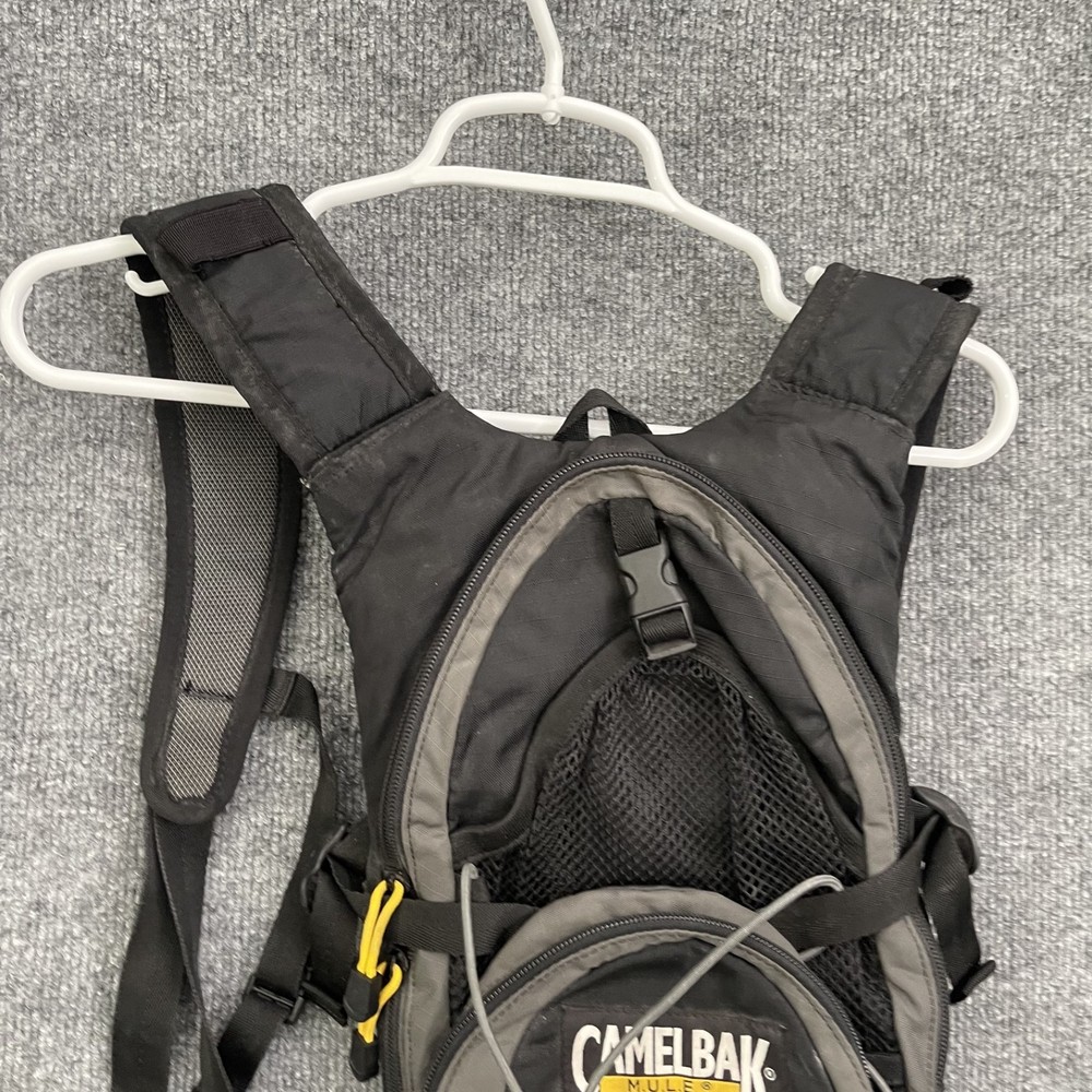 Camelbak M.U.L.E Hydration Backpack Mountain Biking Hiking Outdoor