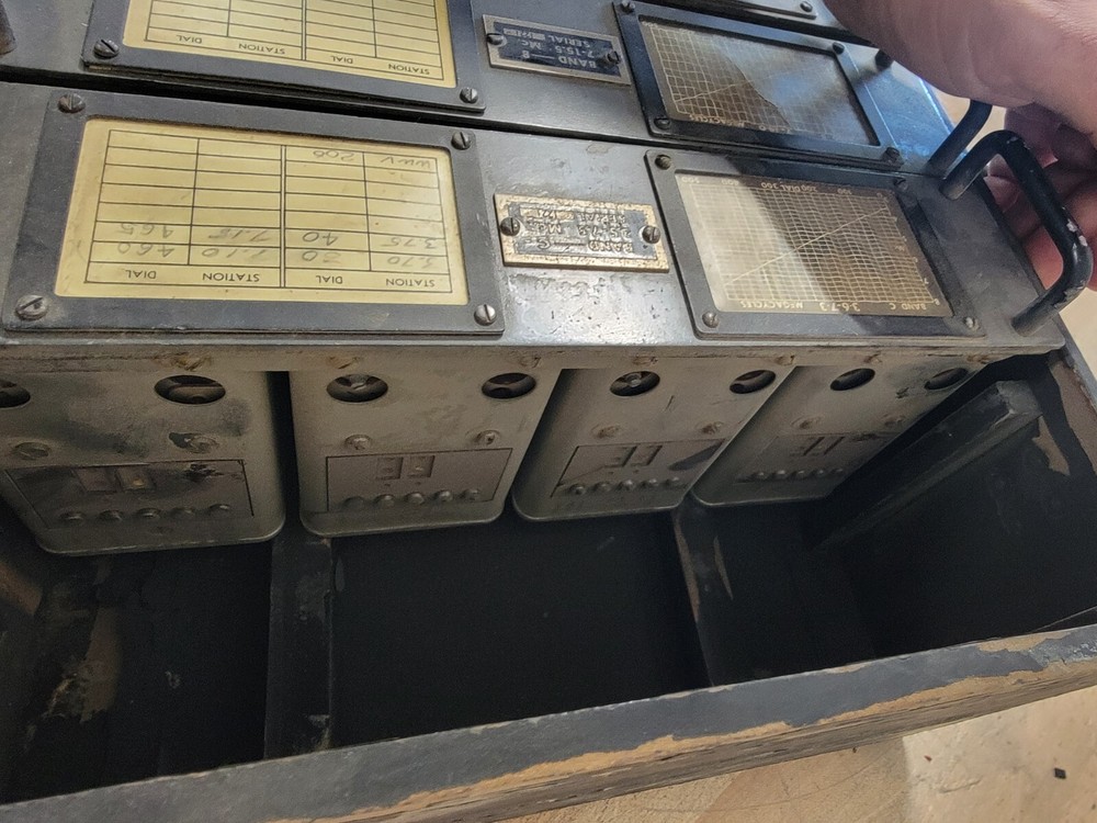 US Army Signal Corps Changeable Band Radio Transmitter W/ Modules! See All Pics!