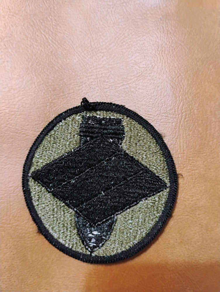 Original U.S. Army 142nd Field Artillery Brigade Patch