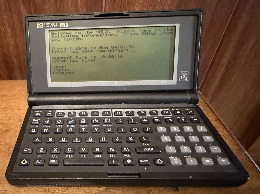 Hewlett Packard HP 95LX Palmtop Handheld Computer Works