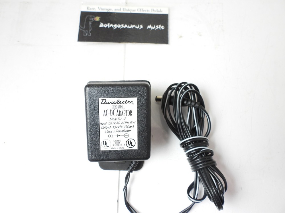 Original Danelectro DA-2 Zero Hum 18-Volt DC Power Supply Effects Pedal Adapter