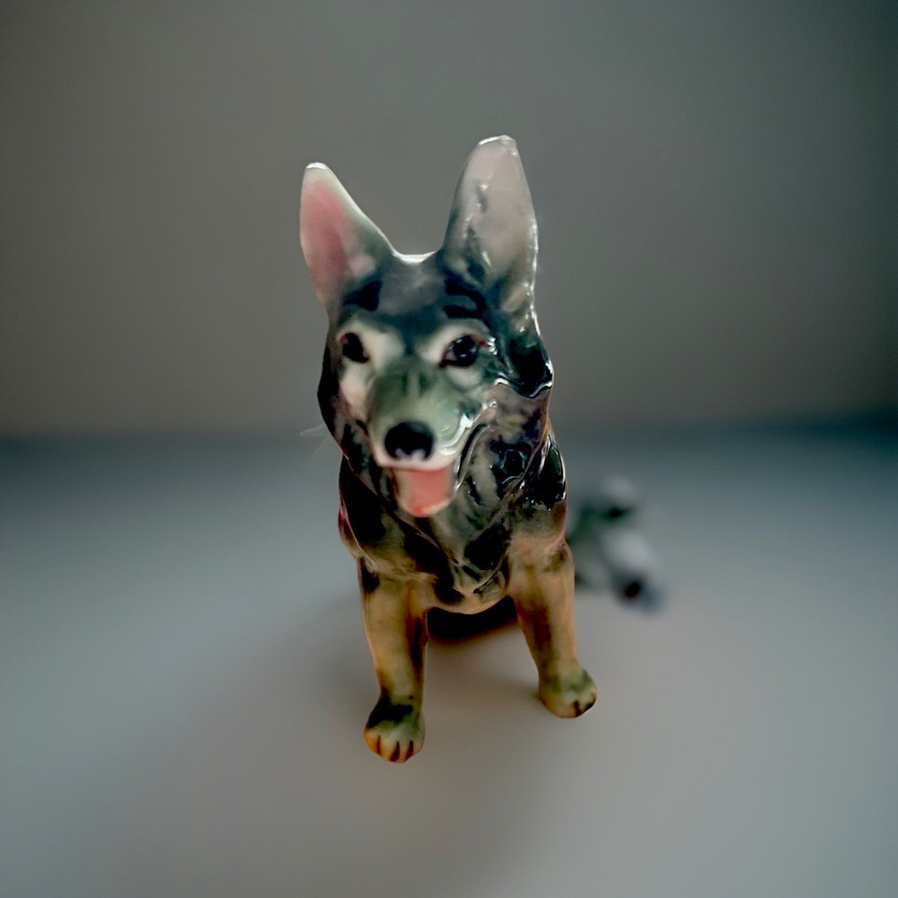 Vintage Ceramic German Shepherd Figurine
