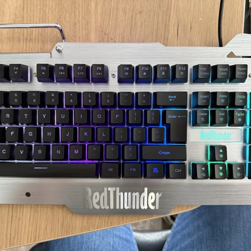 RedThunder K-900 Wired Semi-Mechanical Version Gaming Keyboard Metal Frame Win