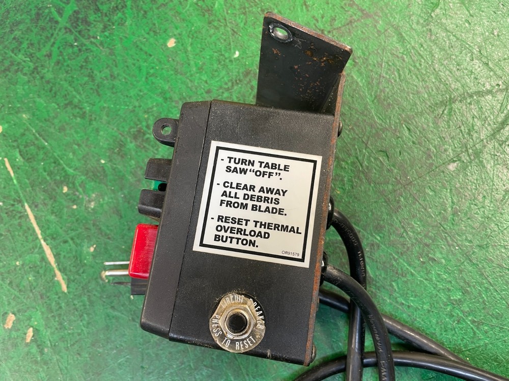 CRACKED FRONT - Duracraft D35510 Table Saw On/Off Switch