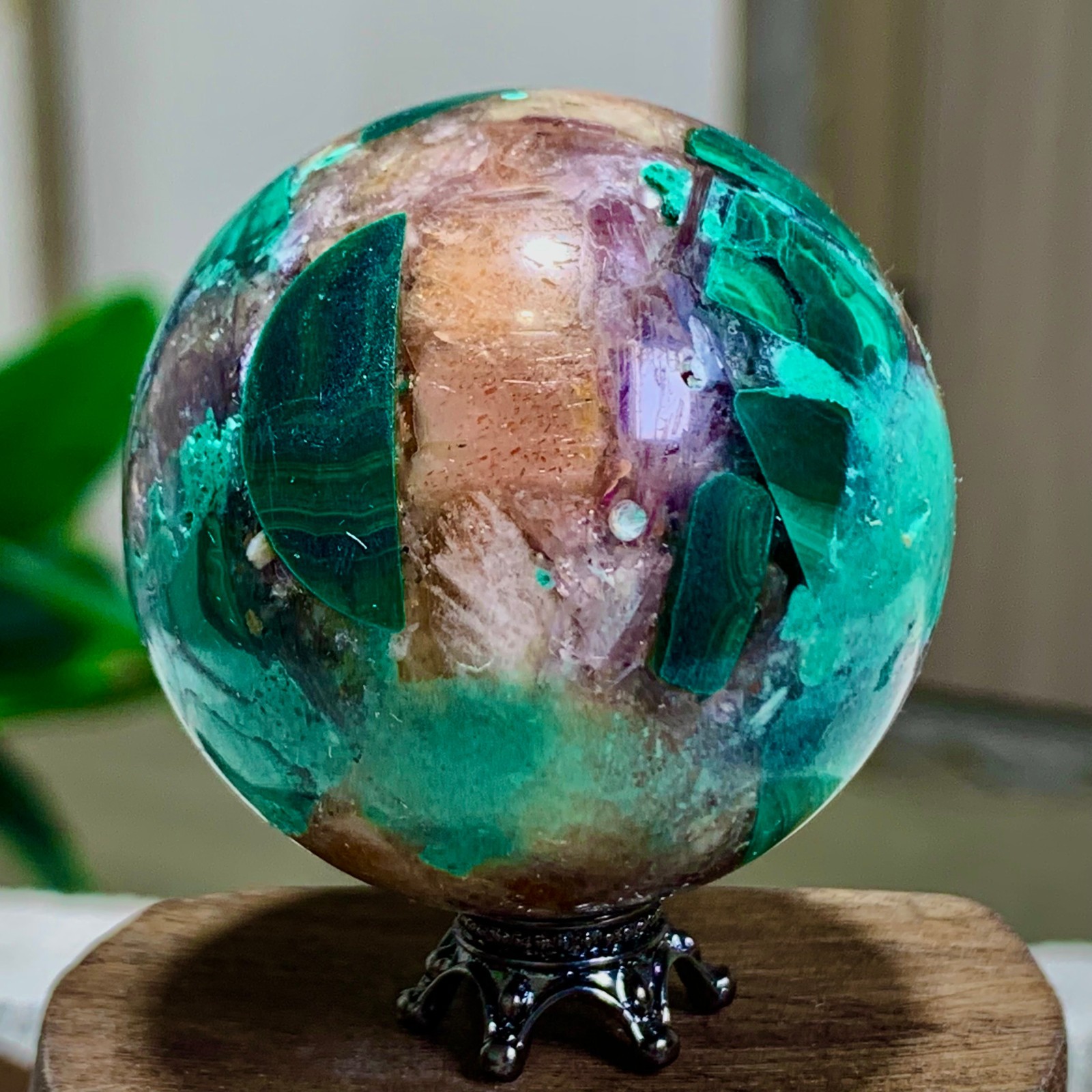 110G Newly discovered rare malachite purple mica symbiotic sphere restoration