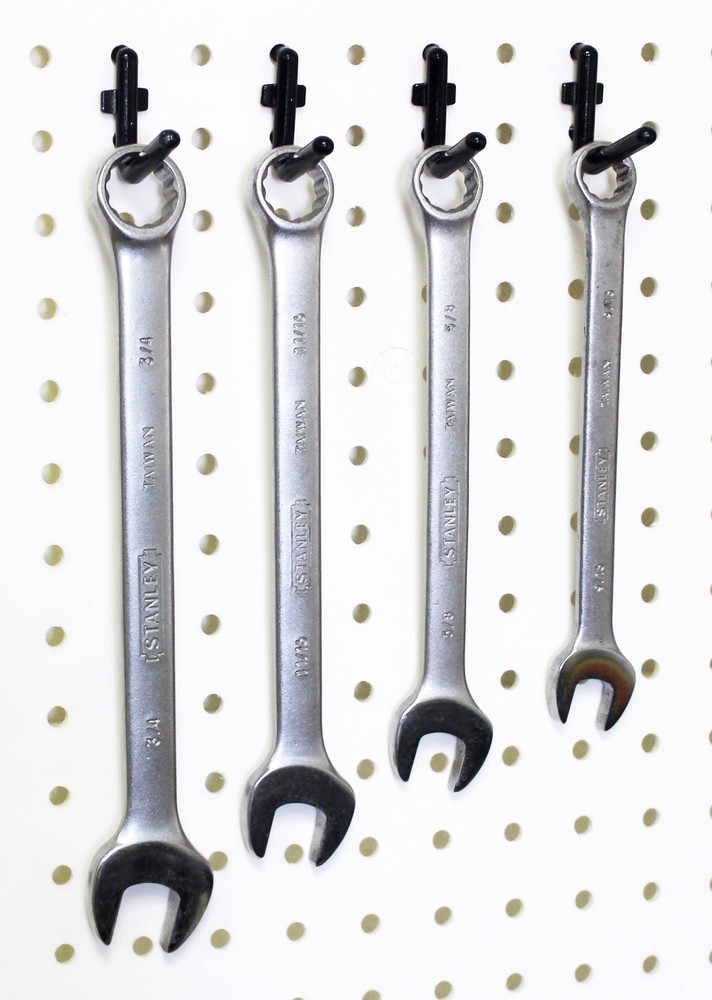 100 Pc. Kit - Black Locking Peg Hooks - Garage Tool Storage - Wall organizer New
