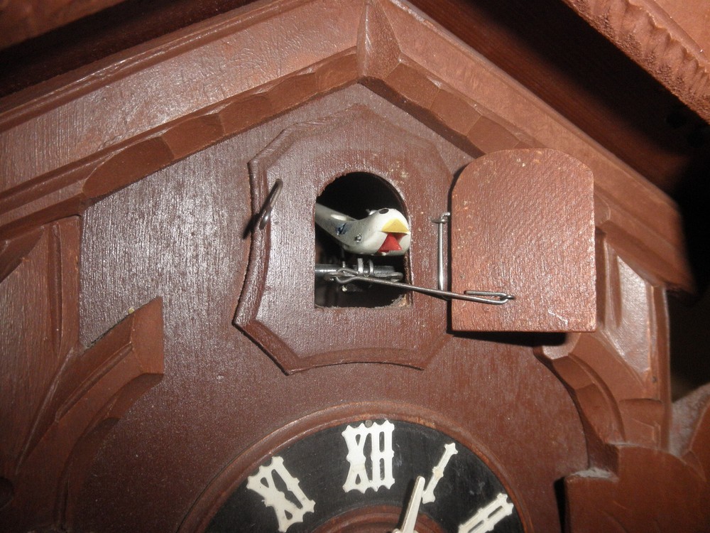German Black Forest made working Herbert Herr 8 day Cuckoo Clock CK3090