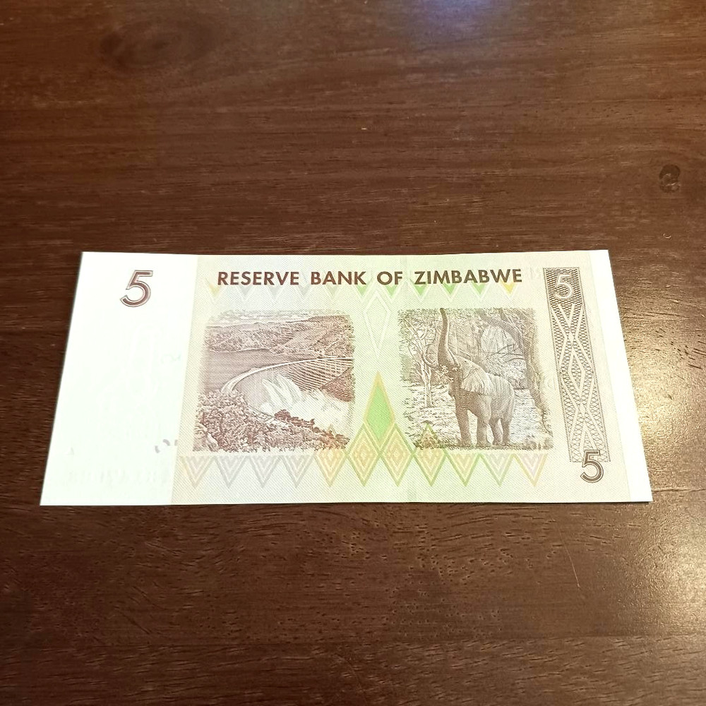 2007 (2008) Zimbabwe 5 Dollars Pick 65. Uncirculated. 1 Note.