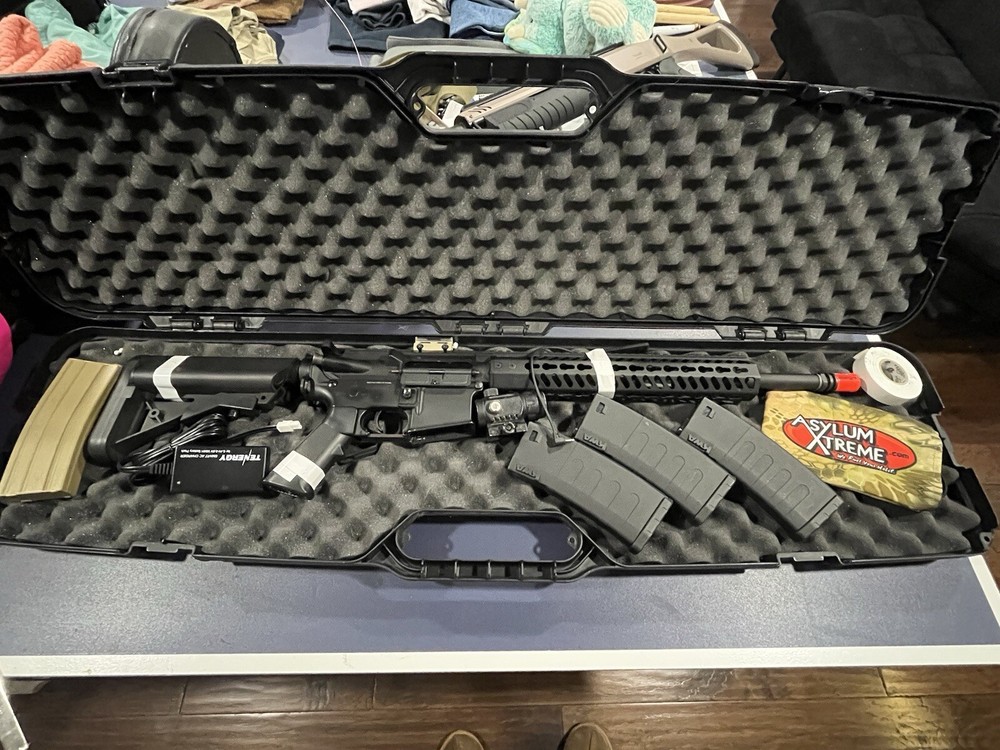 KWA kr12 + mags + peq box + sight + hard shell case