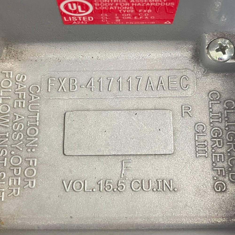 KILLARK FXB-4 EXPLOSION PROOF SPLICE BOX 1/2 INCH HUBS FEED THROUGH