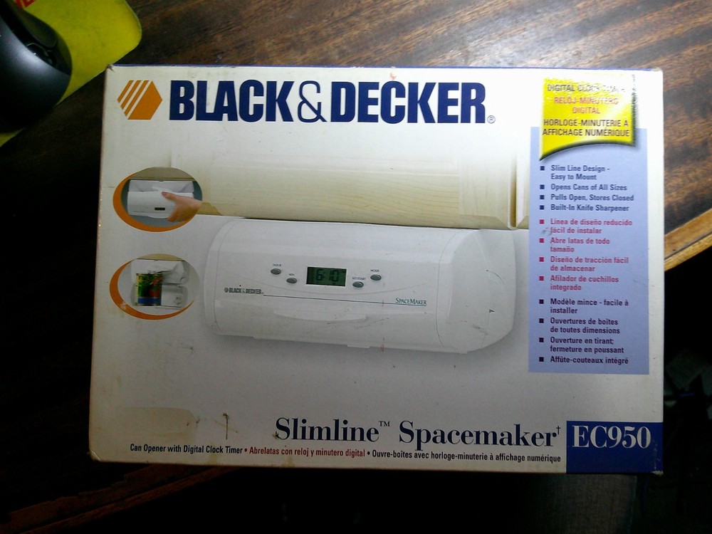 BLACK & DECKER EC950 CAN OPENER SLIMLINE SPACEMAKER DIGITAL CLOCK TIMER