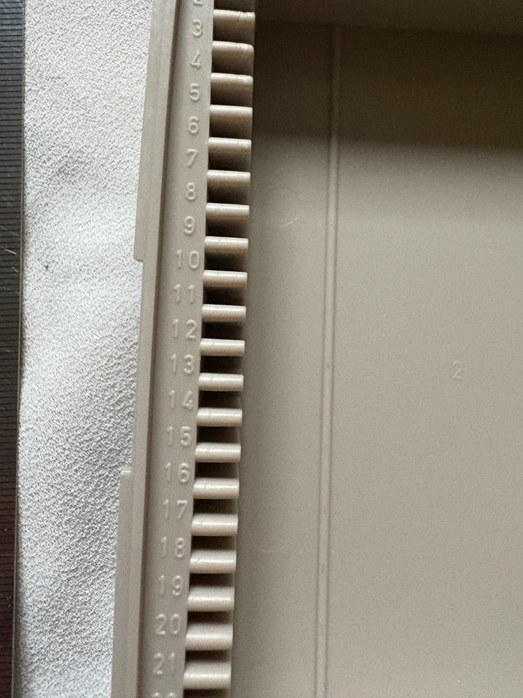 25 Place Slide Storage Box - Grey