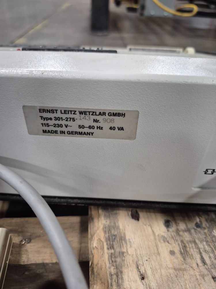 Leitz Wetzlar microscope 301-275-143 RZD-DO ??(mini load II)?? freight