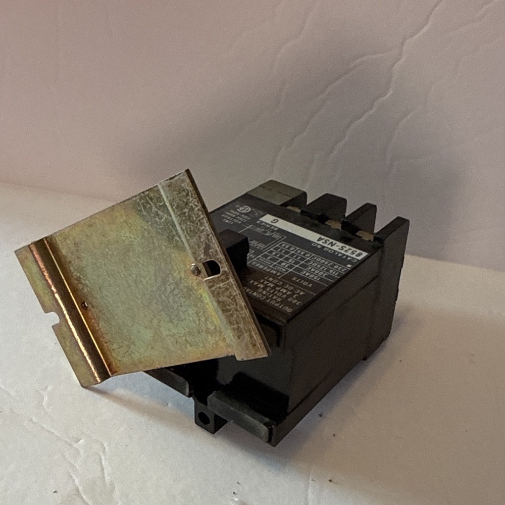 Allen-Bradley 852S-NSA Series G Solid State Timing Relay