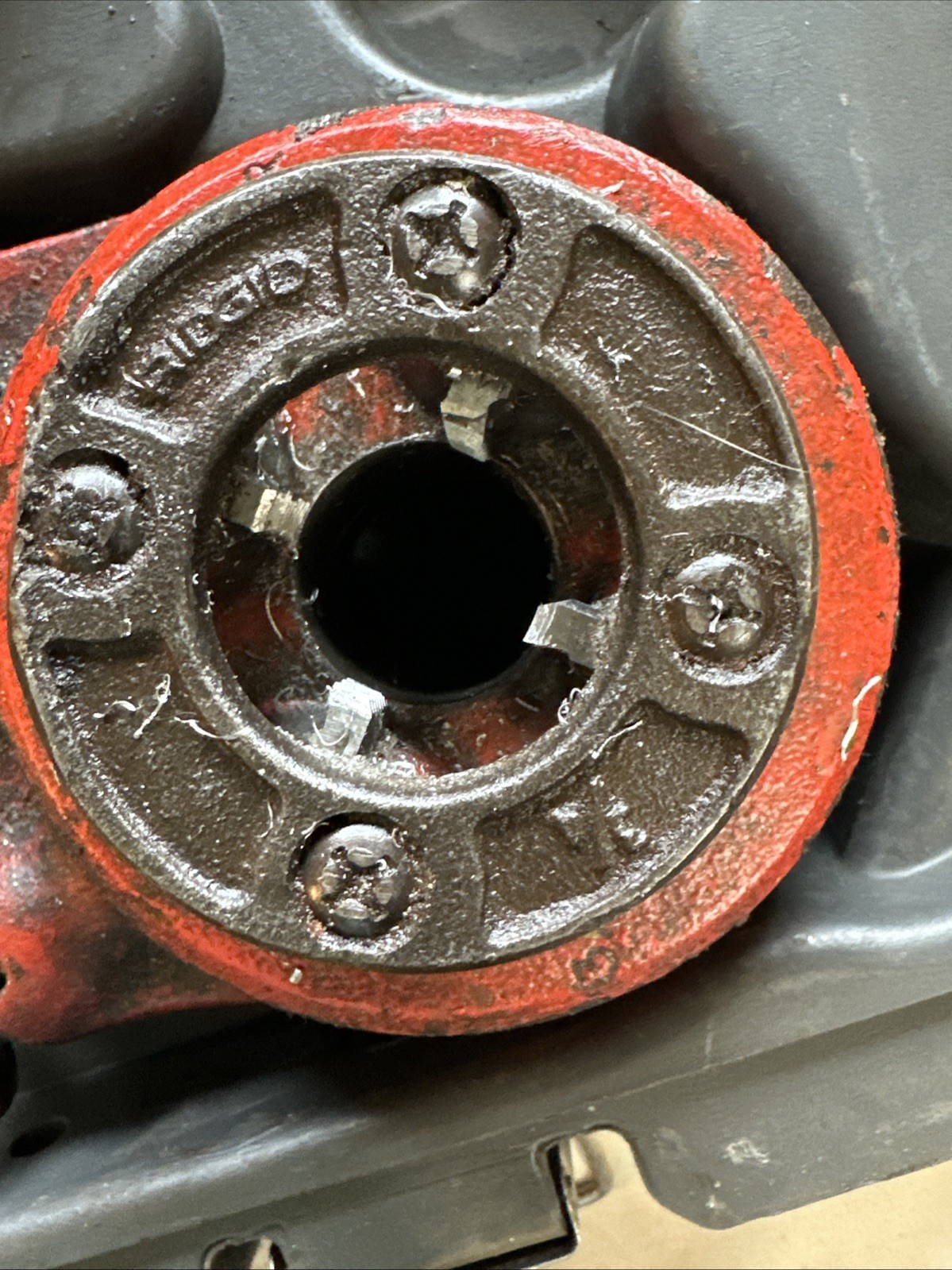 Rigid Pipe & Toledo Pipe Threading Set 3/4” 3-1” 2-1-1/4” 1-1/2” 2” 12R W/handle