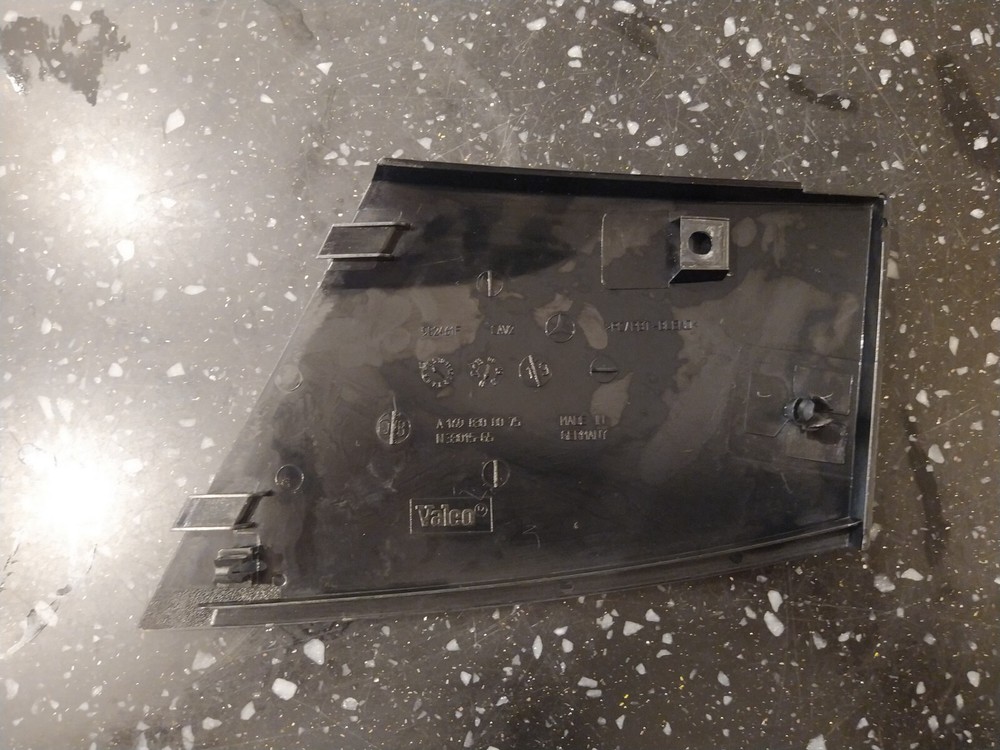 A Class W169 Front Windsreen drain cover Drivers Side