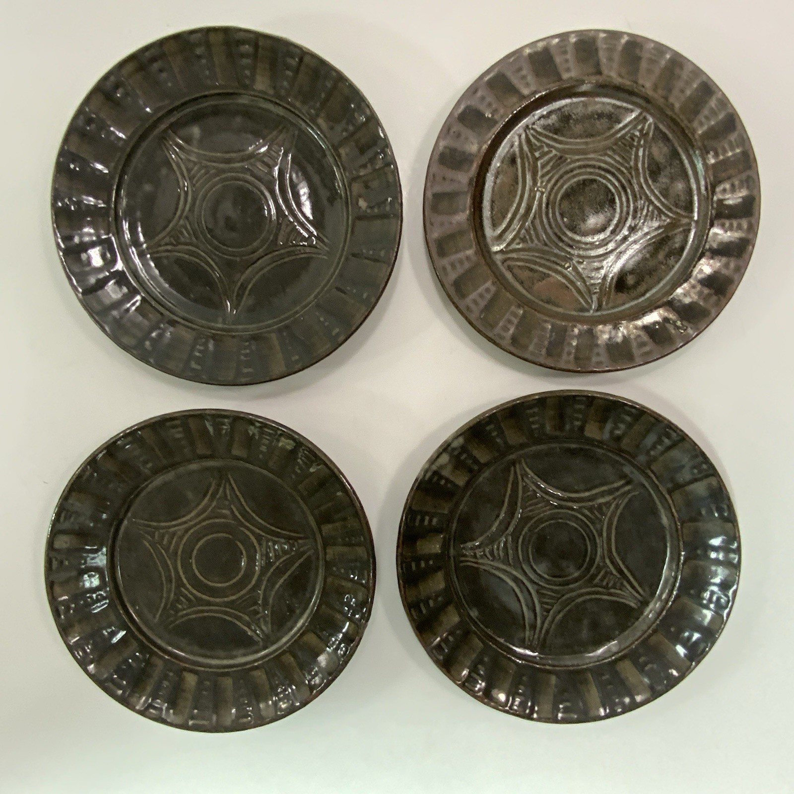 4 Vintage Abuja School Earthenware plate,Nigeria Africa 20th c Glazes Varying