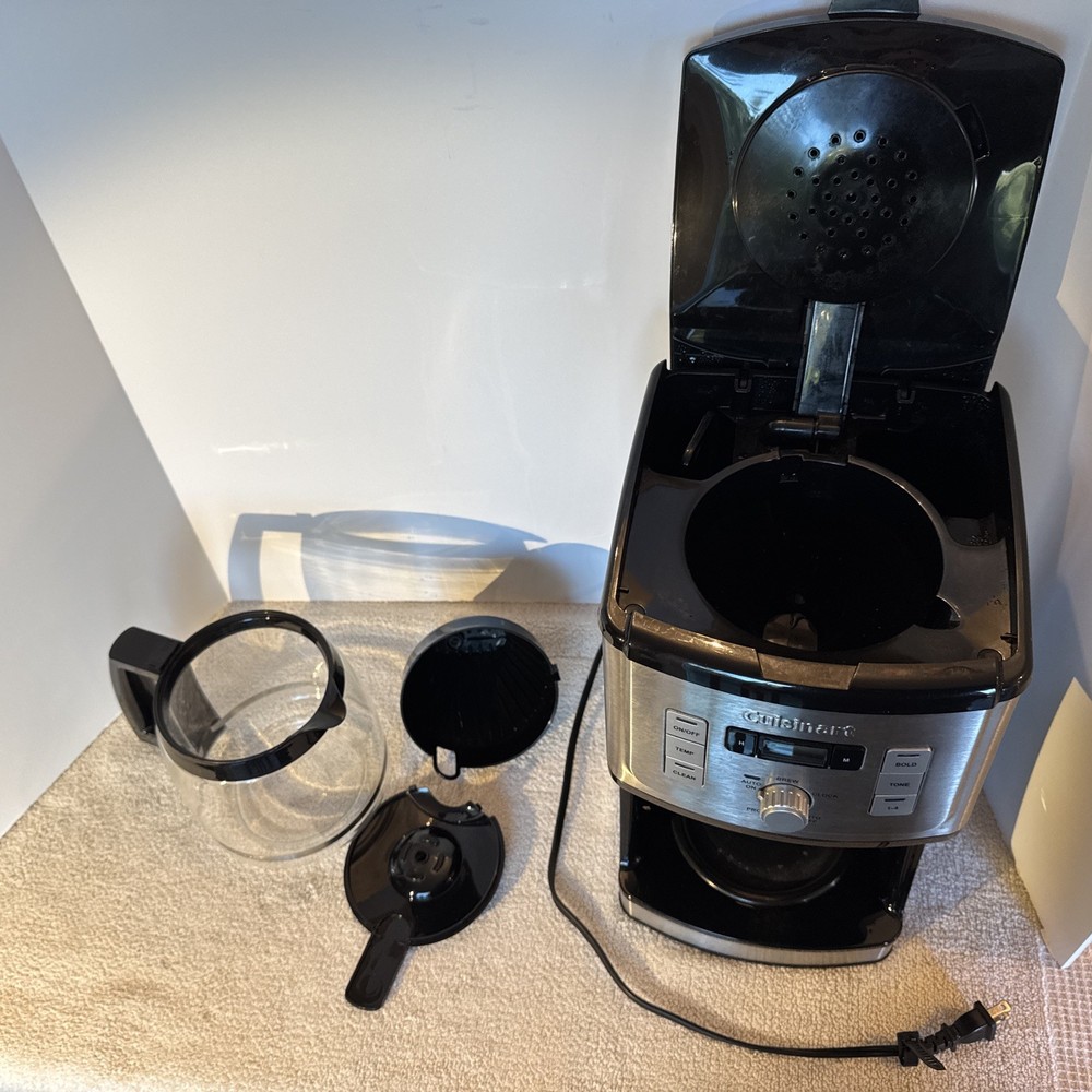 Cuisinart PerfecTemp 14-Cup Programmable Coffee Maker CBC-6800PC