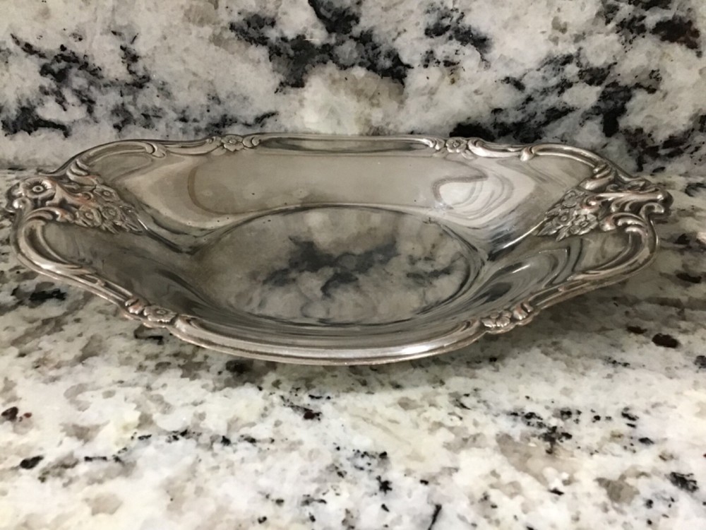 Vintage ORLEANS Bonbon Oval Floral Silverplate by International Silver