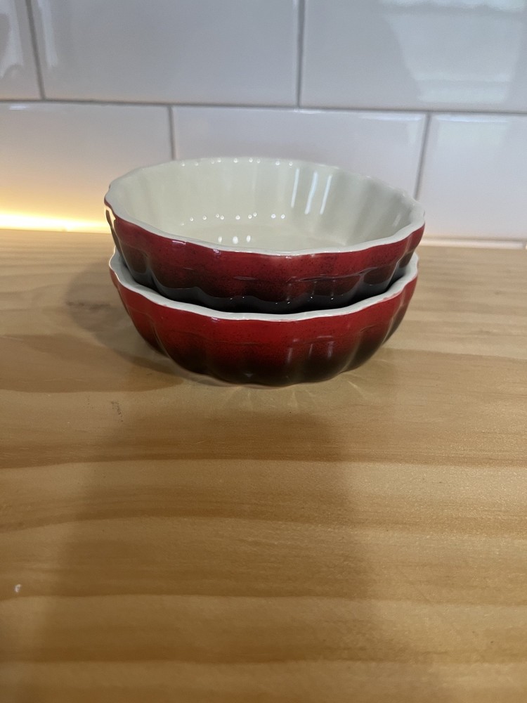 ROCQ Assorted Red & Black Cocotte Ceramic Bakeware Set Creme Brûlée 5 Piece
