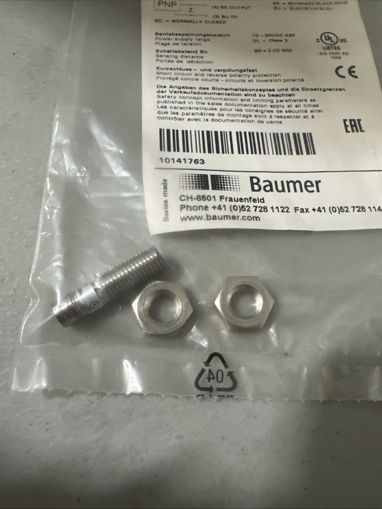 NEW!! BAUMER IFRM 08P37A5/S35L INDUCTIVE SENSOR