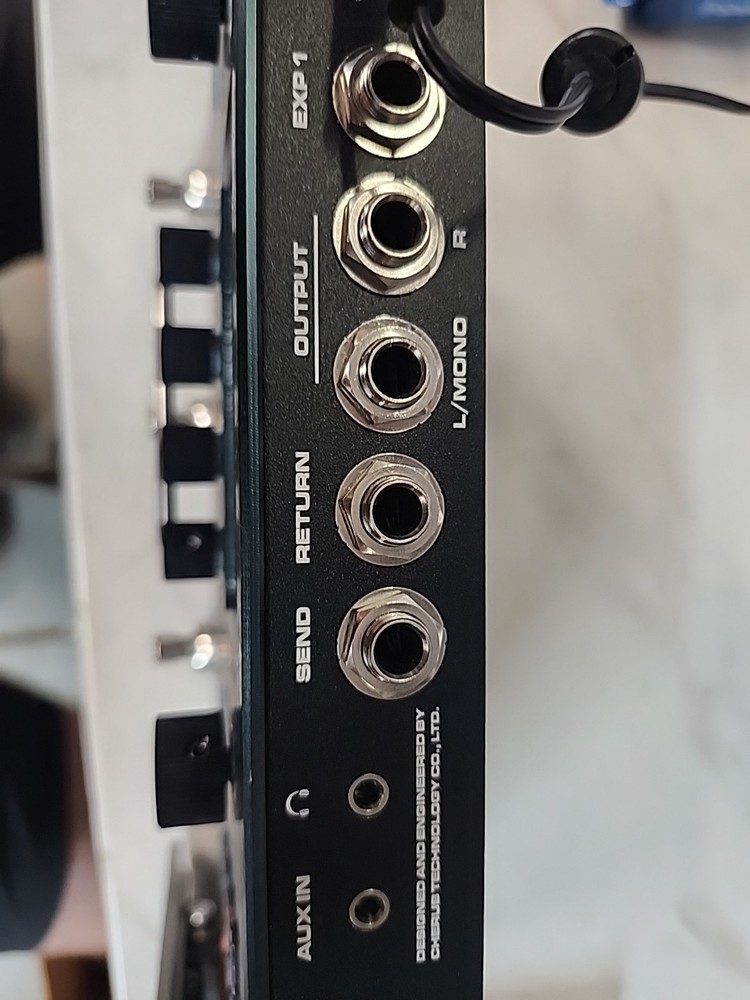 NuX Effects MG-30 Guitar Modeling Floorboard Processor Pedal With NuX LOOP