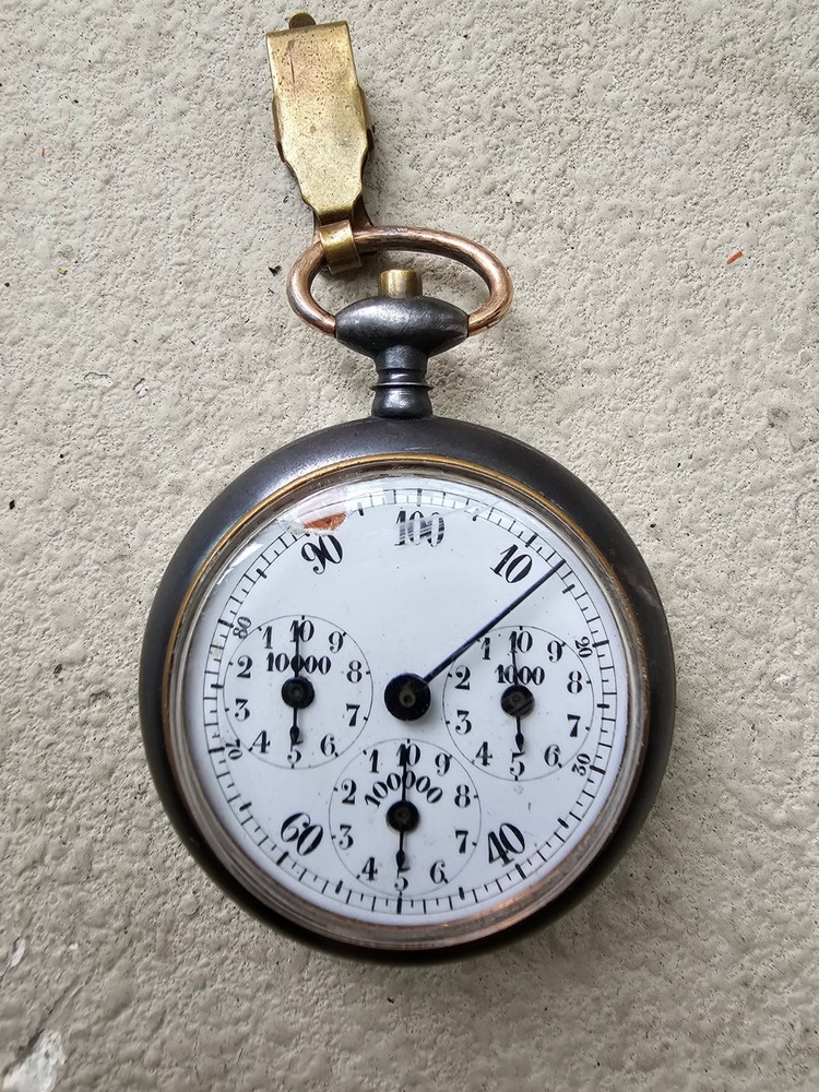Antique mechanical pedometer