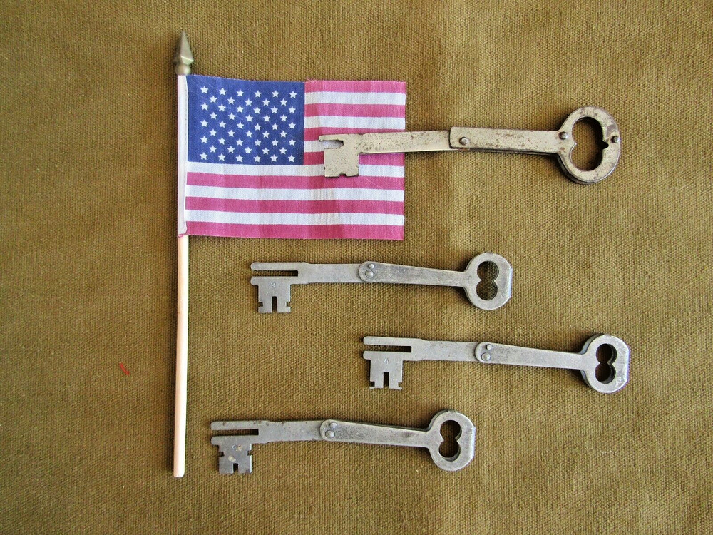 antique folding skeleton keys, "Church Keys."