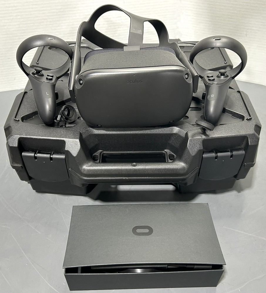 Oculus Quest 1 Black VR Headset With Controllers and Charger Tested