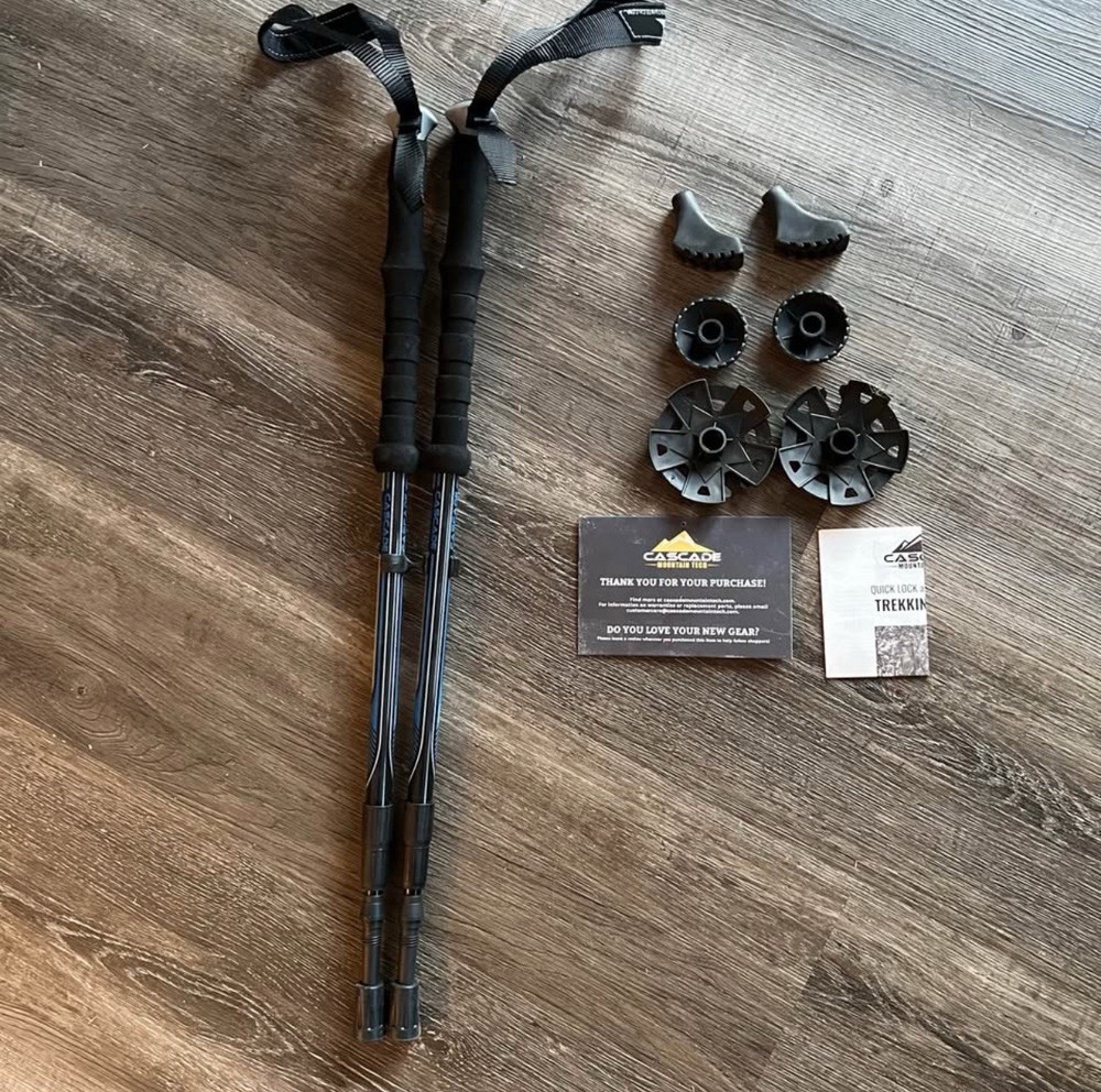 Cascade Mountain Tech Trekking Poles, Twist Blue